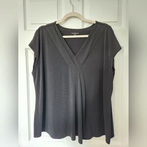 Lane Bryant 18/20 Short Sleeve Top Drapes Beautifully 😍